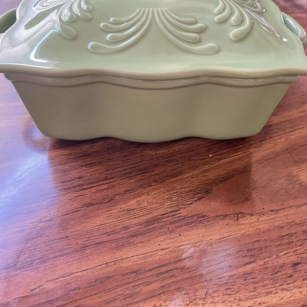 Pier 1 Talavera 2 Qt Stoneware With Lid Scalloped Sage Green Square